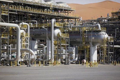 Chịu áp lực kéo giảm giá dầu từ ông Trump, sản lượng dầu của Ả Rập Saudi tăng kỷ lục