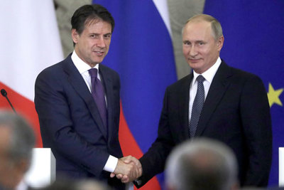 Italia kêu gọi EU dỡ bỏ các biện pháp trừng phạt chống Nga