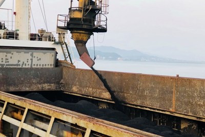 TKV rót 32.000 tấn than trong ngày đầu năm mới Mậu Tuất 2018