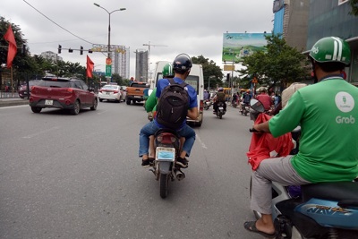 Grab Bike bịt biển số khi tham gia giao thông: Phải xử lý nghiêm lái xe vi phạm
