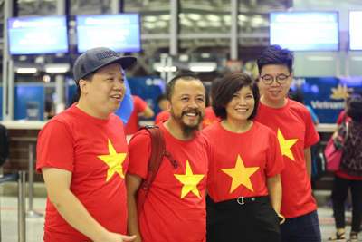 “Nóng” Tour cổ vũ đội tuyển Việt Nam tại trận chung kết lượt đi AFF Cup 2018