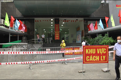 Phong tỏa tòa nhà 187 Nguyễn Lương Bằng do liên quan ca nhiễm Covid-19