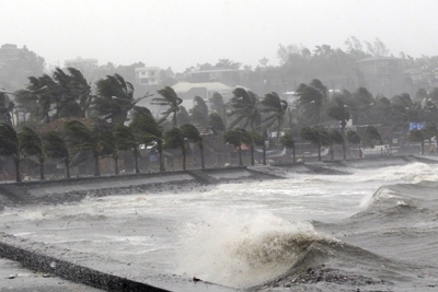 Diễn biến mới nhất về bão Yutu, Philippines bắt đầu sơ tán dân