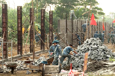 [Video] Quân đội xây dựng tường rào bảo vệ sân bay Miếu Môn hoàn thành vượt tiến độ