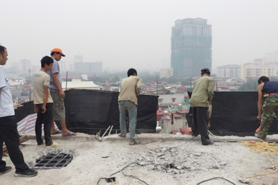Sen Việt tự tháo dỡ phần vi phạm trật tự xây dựng