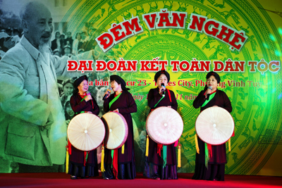 Văn nghệ chào mừng ngày đại đoàn kết các dân tộc Việt Nam