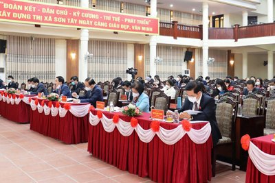 Chủ tịch HĐND TP Hà Nội Nguyễn Ngọc Tuấn: Sơn Tây phát triển kinh tế gắn với bảo tồn, phát huy giá trị truyền thống