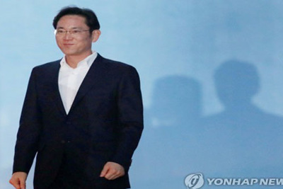 "Thái tử" Samsung được trả tự do sau gần 1 năm ngồi tù