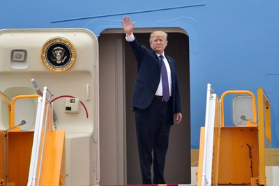 Chùm ảnh: Tổng thống Donald Trump rời Hà Nội, kết thúc chuyến thăm Việt Nam