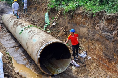 Vinaconex muốn thoái vốn ở dự án đường ống nước 21 lần vỡ