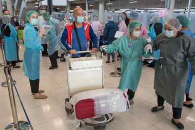 Omicron ở Đông Nam Á: Indonesia có ca nhiễm cộng đồng đầu tiên, Thái Lan lo ngại số mắc mới tăng gấp 4
