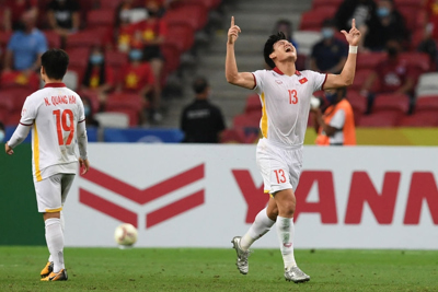 ĐT Việt Nam trở thành cựu vương AFF Cup: Thay đổi để hướng về hành trình xa hơn