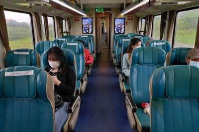 Đường sắt bắt đầu mở bán vé tàu Tết Hà Nội - Vinh