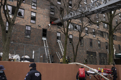 Mỹ: “Một trong những vụ cháy tồi tệ nhất tại New York trong 3 thập kỷ khiến 19 người chết