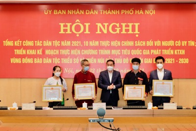 Hà Nội: Chăm lo cho người có uy tín vùng dân tộc