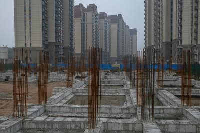 Khủng hoảng bất động sản kìm hãm tăng trưởng kinh tế Trung Quốc 