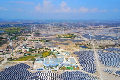Ninh Thuận lọt top tăng trưởng kinh tế nhờ các dự án năng lượng