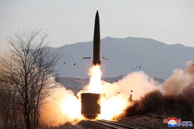 Mỹ-Nhật-Hàn cam kết hợp tác ngăn chặn việc phát triển tên lửa của Triều Tiên