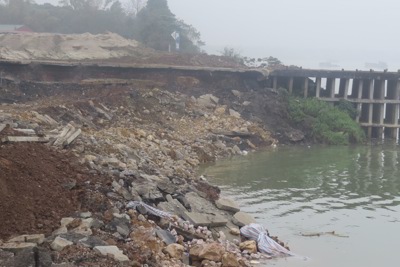 Cần làm rõ trách nhiệm vụ sập kè Xâm Thị tại Cảng Hồng Vân 