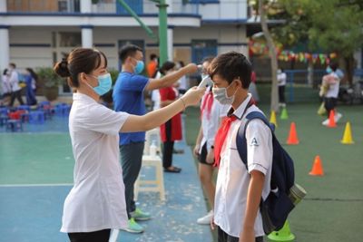 TP Hồ Chí Minh: Học sinh sẽ nghỉ học trực tiếp chỉ là tin đồn
