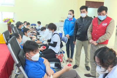 Thanh niên huyện Thường Tín tích cực tham gia ngày hội Hiến máu tình nguyện
