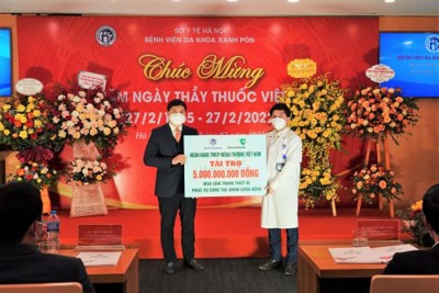 Vietcombank trao tặng 5 tỷ đồng cho Bệnh viện Đa khoa Xanh Pôn