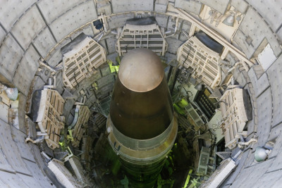 Mỹ hoãn thử tên lửa đạn đạo nhằm giảm căng thẳng hạt nhân với Nga