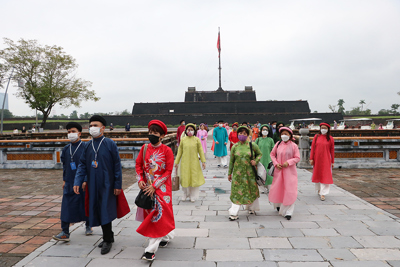 Huế miễn phí vé tham quan cho phụ nữ mặc áo dài truyền thống