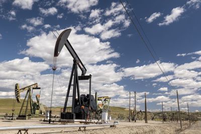 Giá dầu có thể lên 200 USD/thùng nếu ngành năng lượng Nga bị trừng phạt