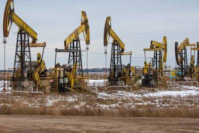 Thêm quốc gia áp đặt lệnh cấm nhập khẩu dầu mỏ của Nga