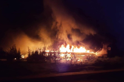 Quảng Ngãi: Hỏa hoạn thiêu rụi xưởng đóng tàu