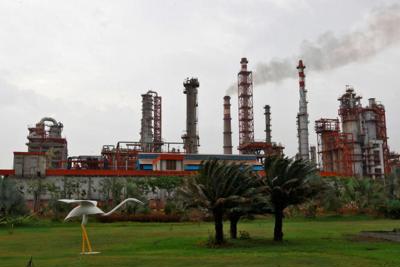 Bỏ qua lệnh cấm vận của Mỹ, Ấn Độ dự kiến mua thêm dầu mỏ của Nga