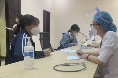 Quận Thanh Xuân: Tiêm vaccine phòng Covid-19 mũi bổ sung, nhắc lại cho 2.000 sinh viên