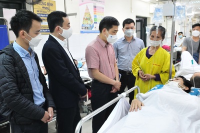 Quận Hoàn Kiếm: Thăm, tặng quà công nhân bị tai nạn lao động