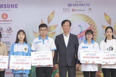 Khởi động giải golf từ thiện thường niên Vì trẻ em Việt Nam năm 2022