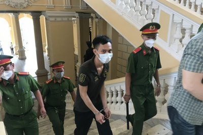 TP Hồ Chí Minh: Phó Công an phường tổ chức đánh bạc lĩnh 54 tháng tù