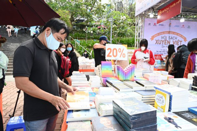 Đà Nẵng, Quảng Nam khai mạc ngày hội văn hóa đọc