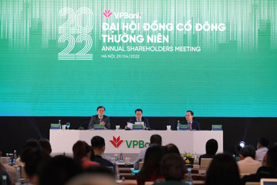 VPBank: Năm sau, chia cổ tức tiền mặt đến 30%, mua công ty bảo hiểm