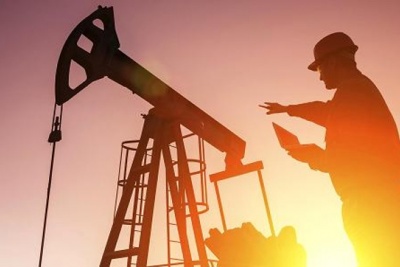 Giá dầu Brent giảm mạnh, ở mức 104,73 USD/thùng