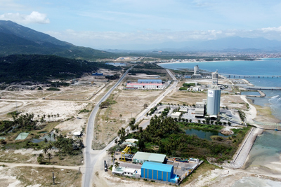 Khánh Hòa: Thu hẹp đất khu công nghiệp để phát triển sân bay charter