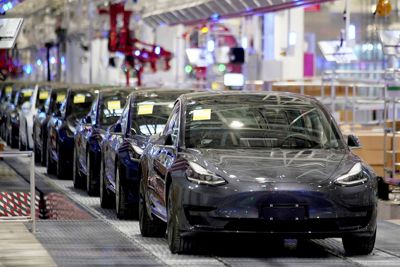 Tesla tạm dừng hoạt động sản xuất của nhà máy tại Thượng Hải