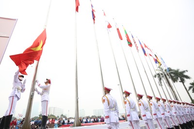 Lễ thượng cờ 11 quốc gia tham dự SEA Games 31