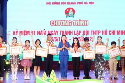 Thiếu nhi Hà Nội Kỷ niệm 81 năm Ngày thành lập Đội TNTP Hồ Chí Minh