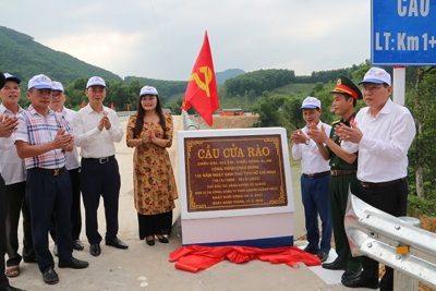 Hà Tĩnh: Khánh thành cầu Cửa Rào bắc qua sông Ngàn Trươi