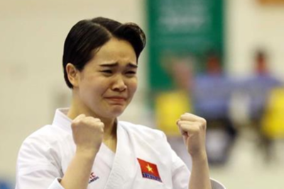 Cô gái karate của Hà Nội xuất sắc cùng đồng đội giành 2 Huy chương Vàng
