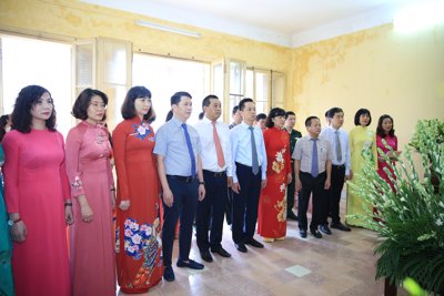 Quận Hoàn Kiếm: Dâng hương tưởng nhớ ngày sinh Chủ tịch Hồ Chí Minh