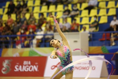 Hai vận động viên Hà Nội cạnh tranh ở chung kết thể dục nghệ thuật