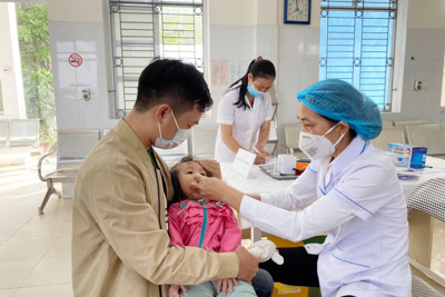 Hà Nội tổ chức Chiến dịch uống bổ sung Vitamin A cho hơn 400.000 trẻ 