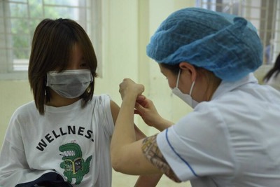 20% trẻ em ở huyện Thường Tín đã được tiêm vaccine phòng Covid -19