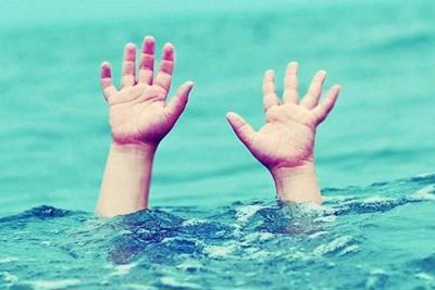 Nam Định: Nam sinh lớp 8 tử vong khi tắm biển